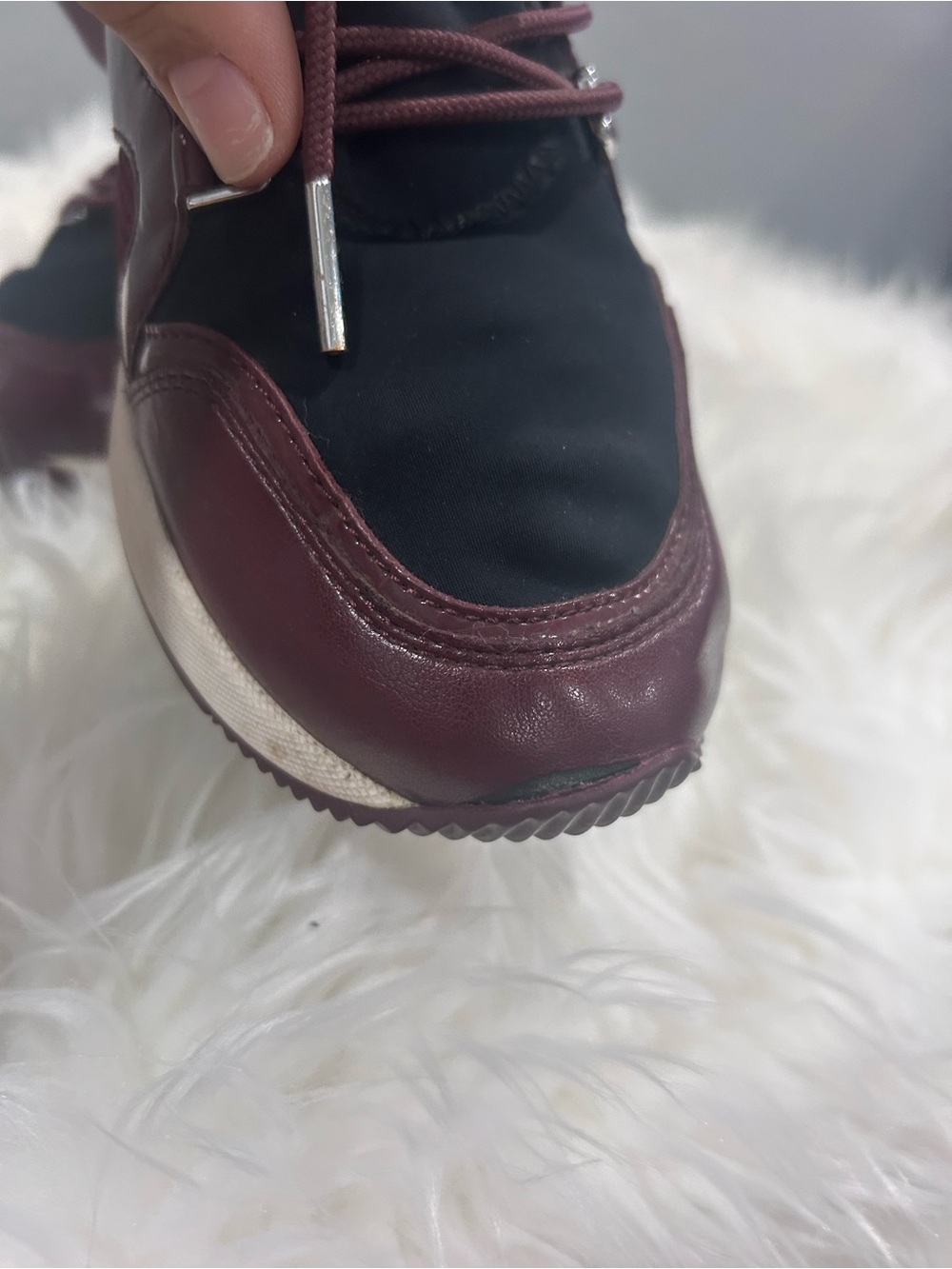Michael Kors Sneakers in Burgundy and Black size 8.5 women - Picture 4 of 9